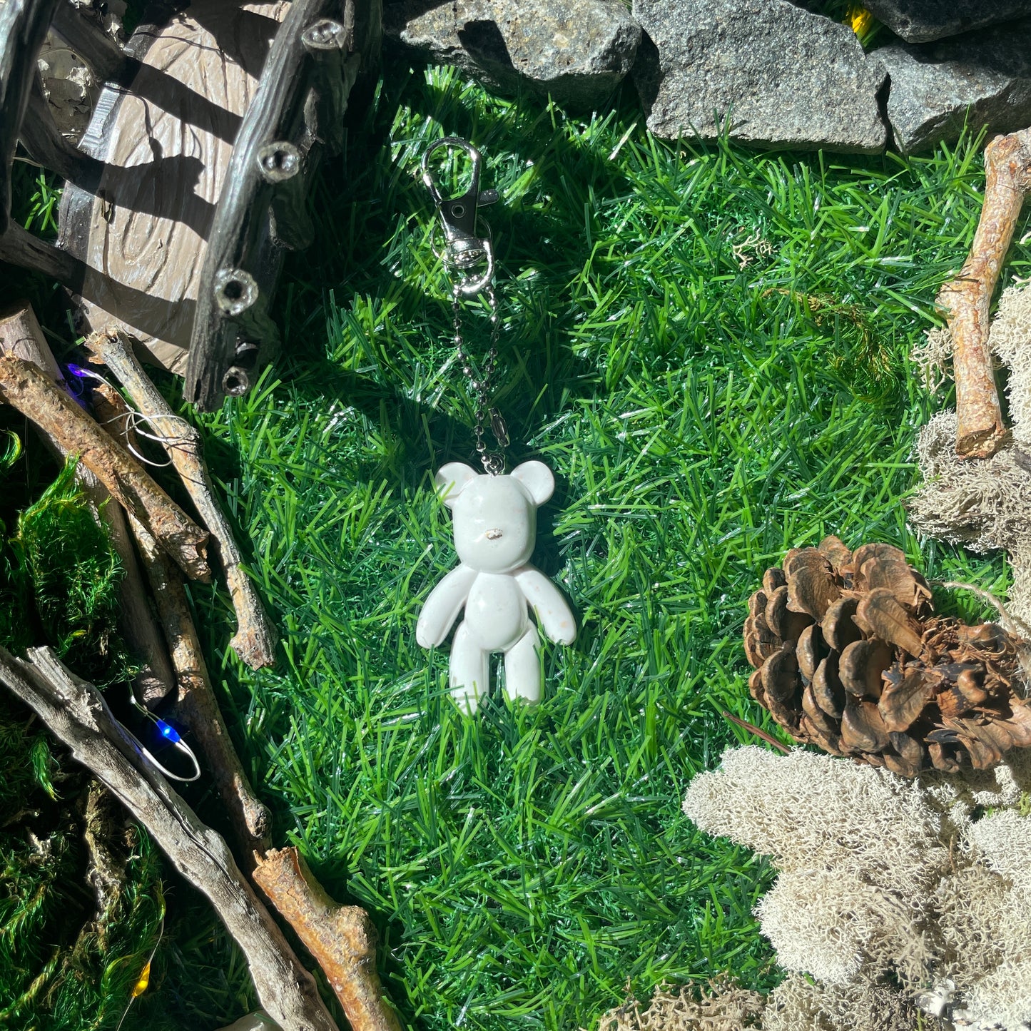 Worry Bear (WB05) - Gilded Snow