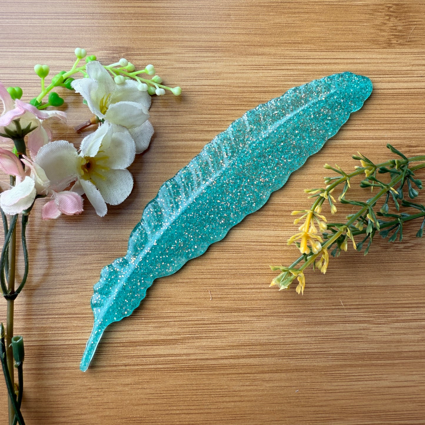 Bookmark: Resin Feather Bookmark (FBKM02)