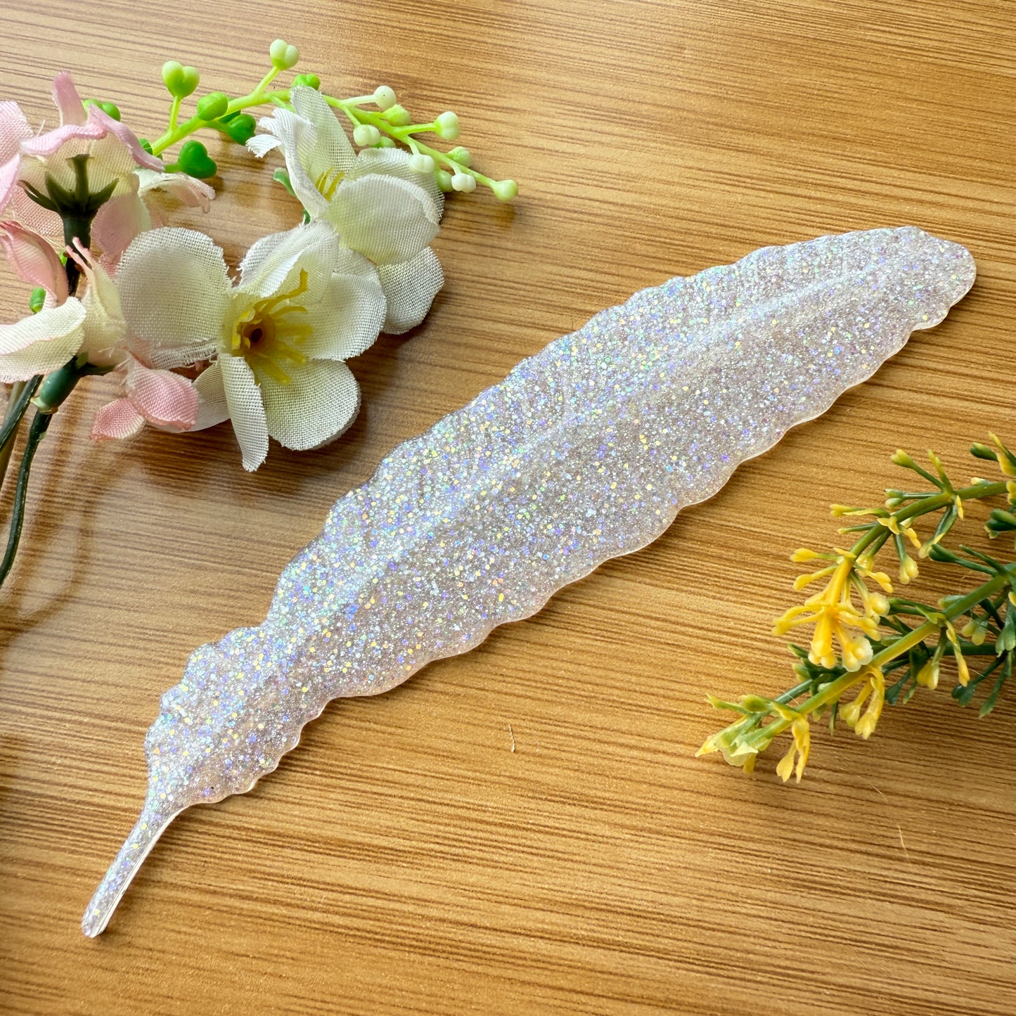 Bookmark: Resin Feather Bookmark (FBKM05)