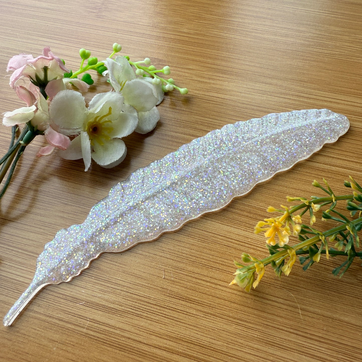 Bookmark: Resin Feather Bookmark (FBKM05)