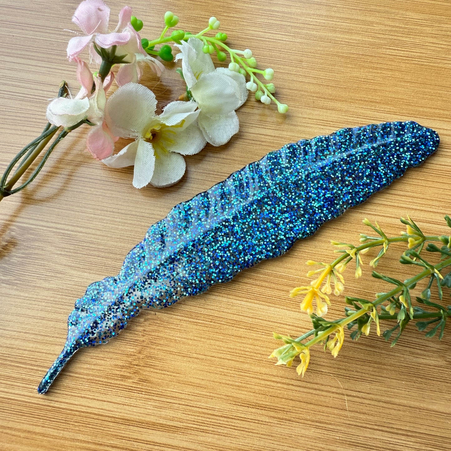 Bookmark: Resin Feather Bookmark (FBKM12)