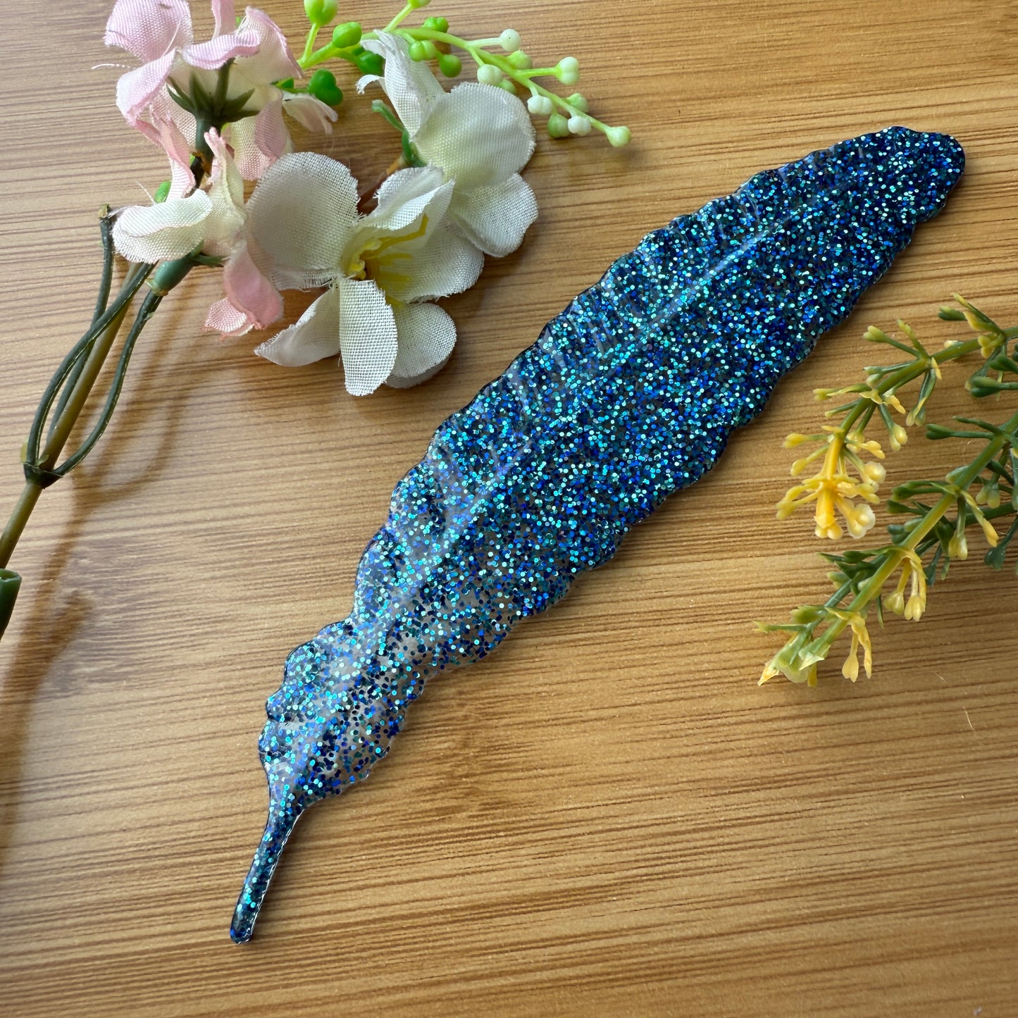 Bookmark: Resin Feather Bookmark (FBKM12)