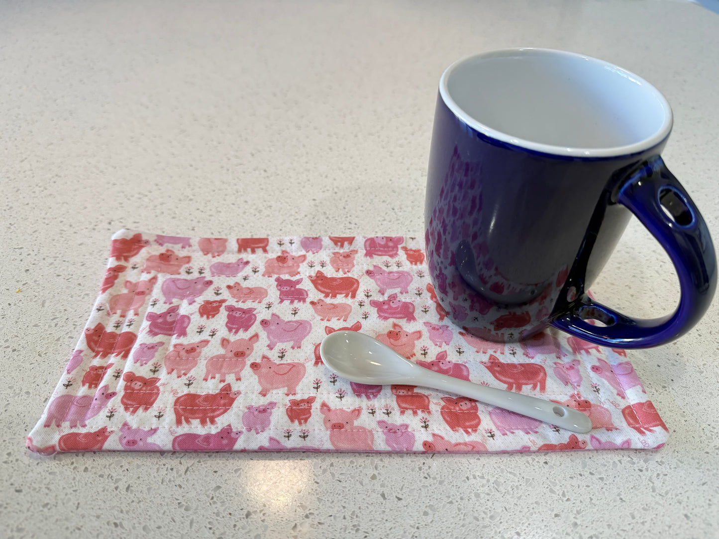 Coffee Mug Rug / Snack Mat (Pink Piggies)
