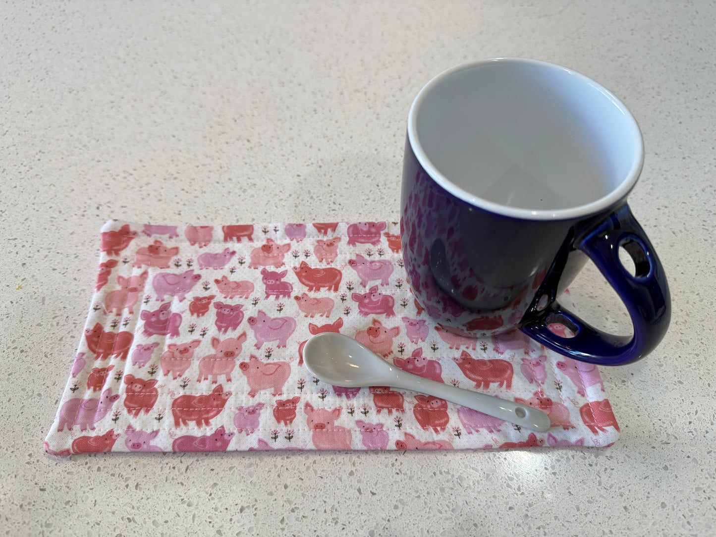 Coffee Mug Rug / Snack Mat (Pink Piggies)