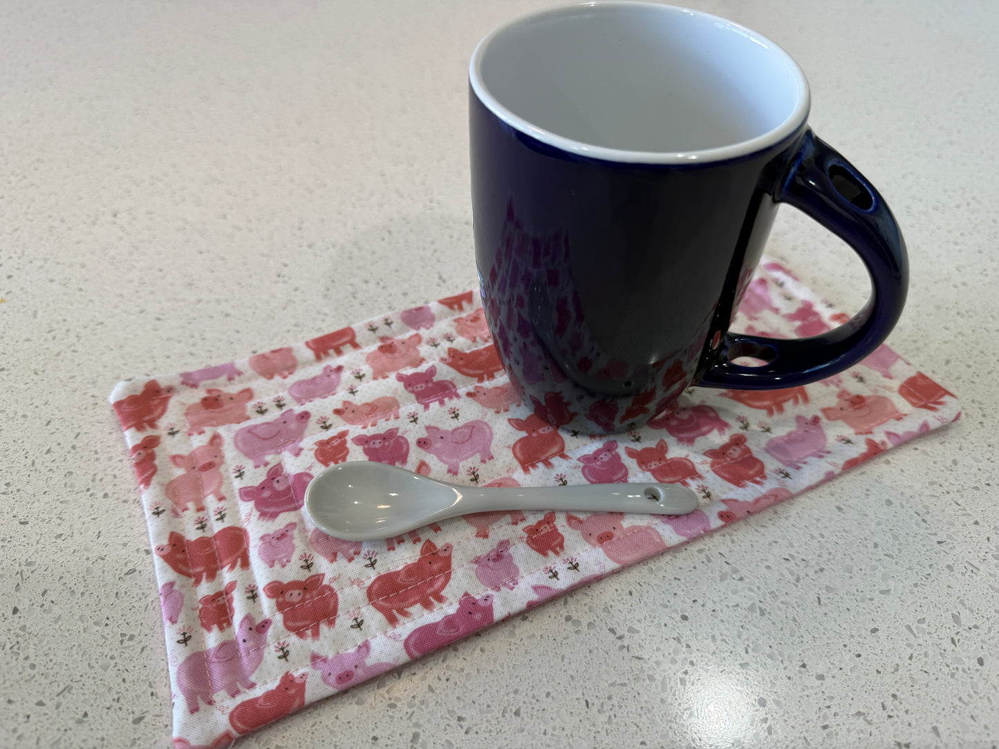 Coffee Mug Rug / Snack Mat (Pink Piggies)