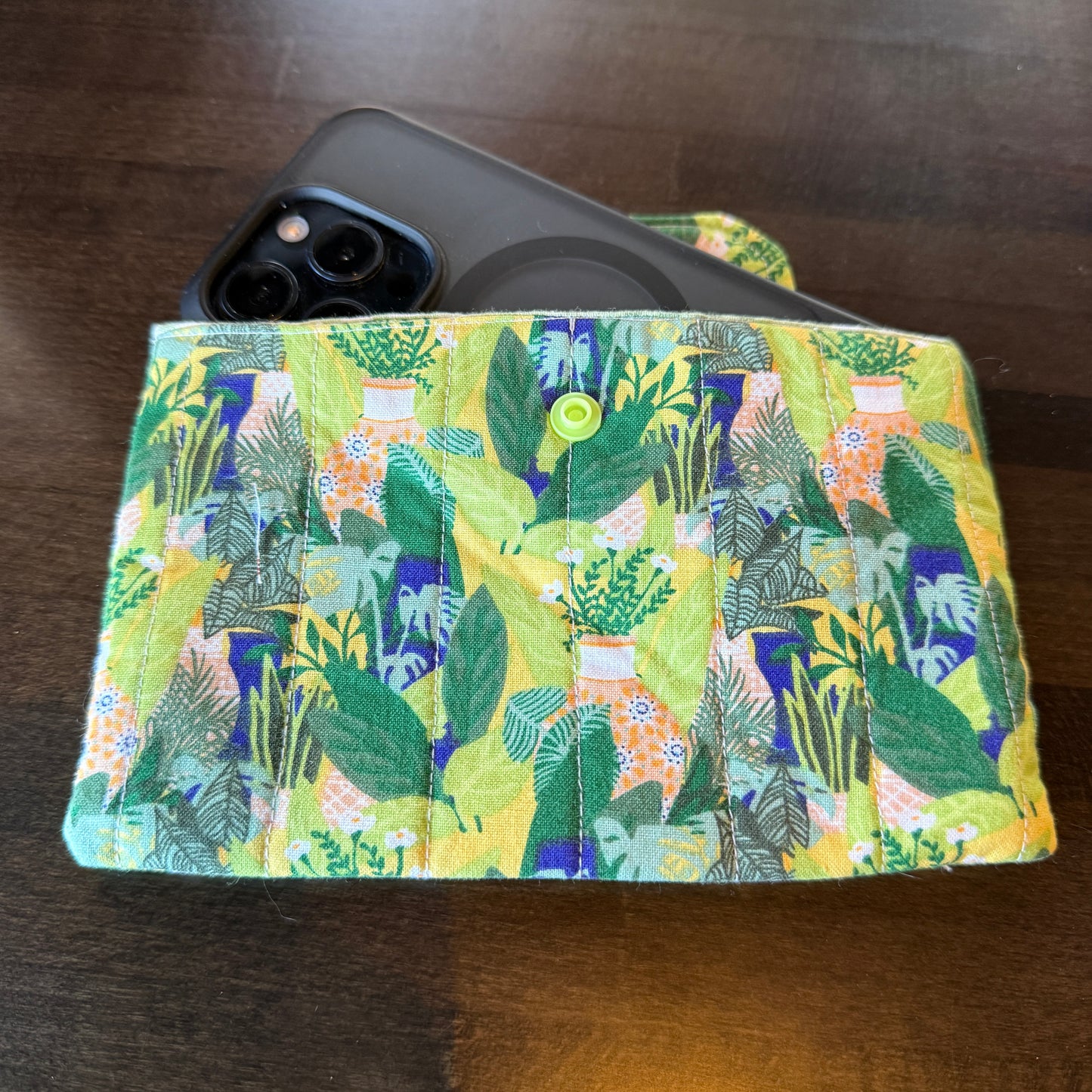 Cellphone Pouch - Plant Lover Green