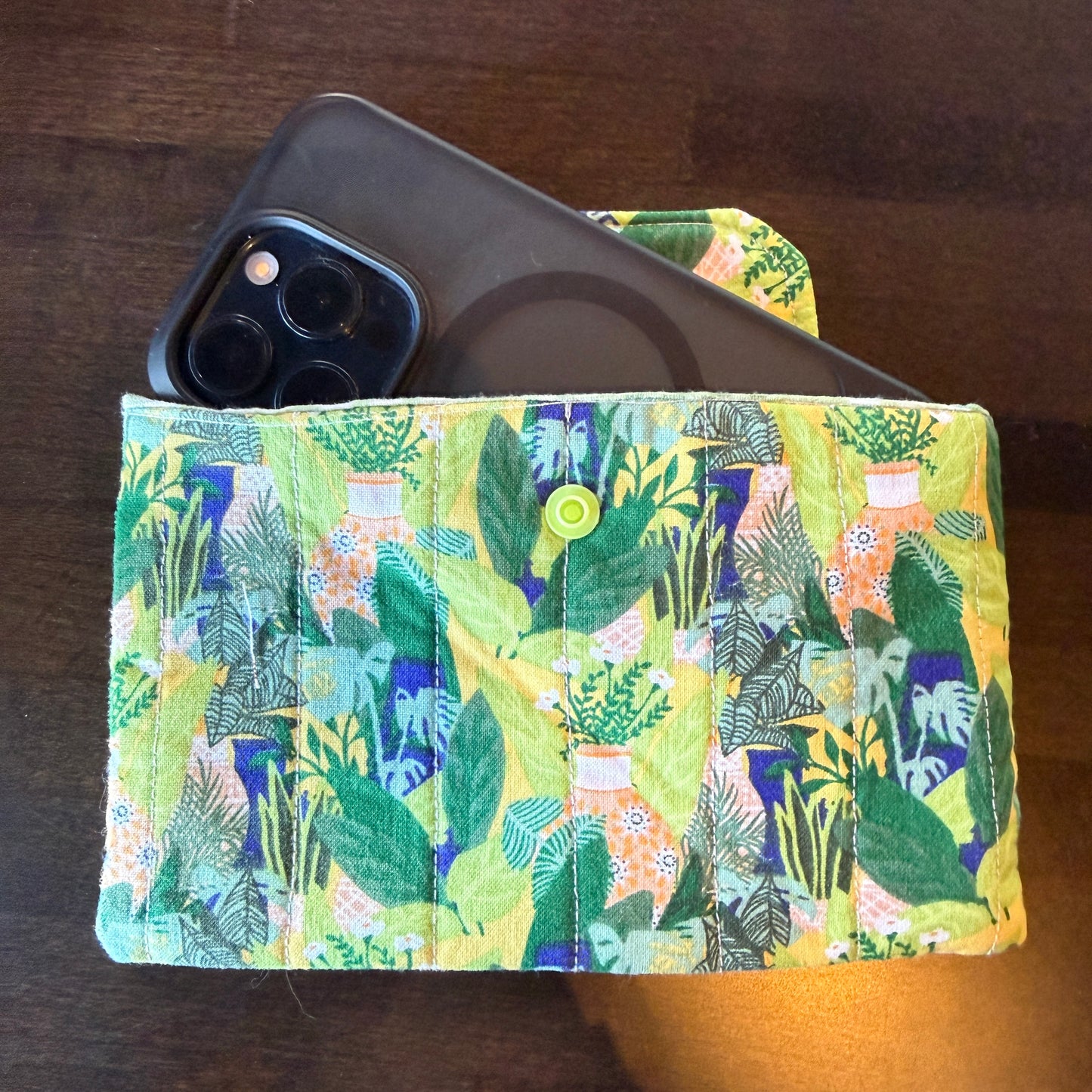 Cellphone Pouch - Plant Lover Green
