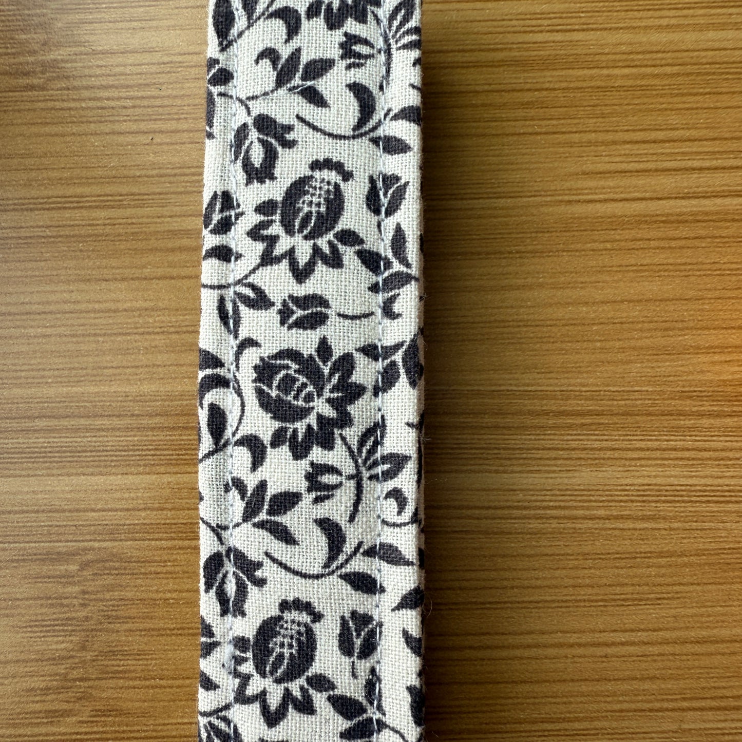 Fabric Key Fob (KF01) - Black & White Floral Fabric