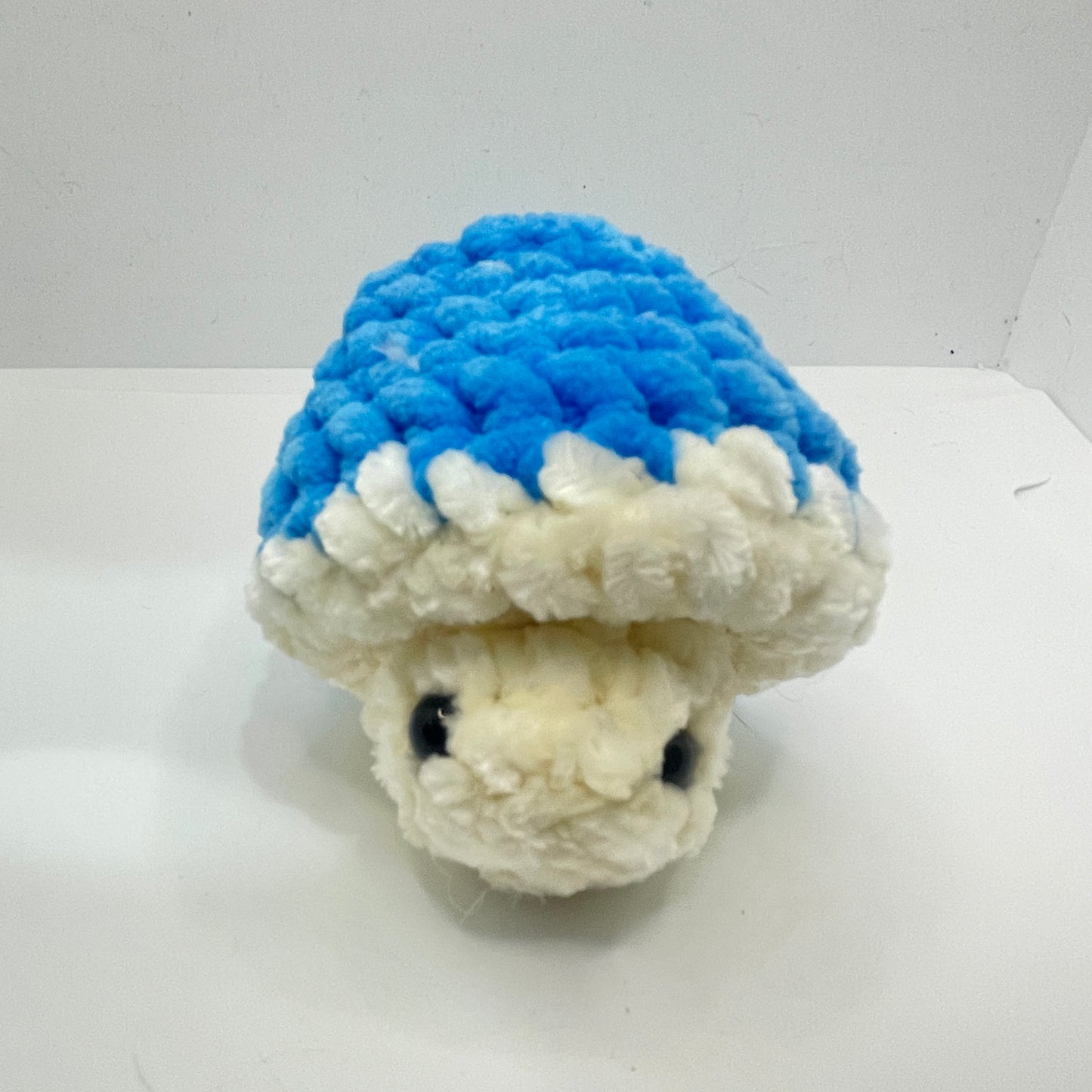 Velvety Mushroom Fidget Pop Top Keychain - Blue top & White