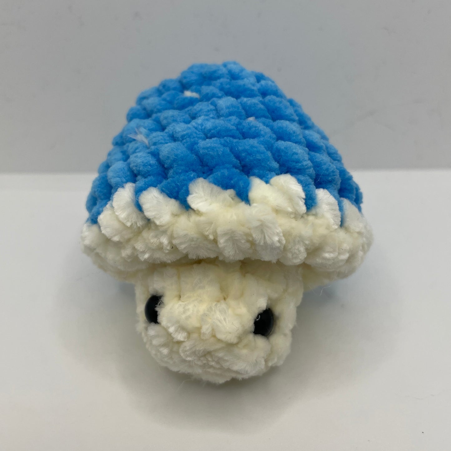 Velvety Mushroom Fidget Pop Top Keychain - Blue top & White